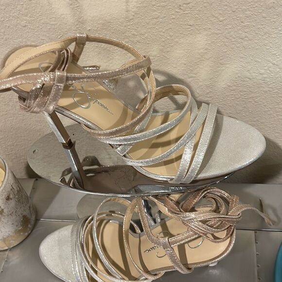 JESSICA SIMPSON JEXILLA SANDAL stiletto gold & silver NEW shoes Womens size 9 - Picture 3 of 5